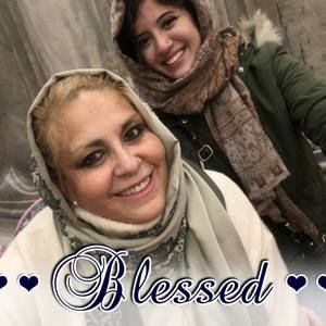 Meet your Posher, Chilenita